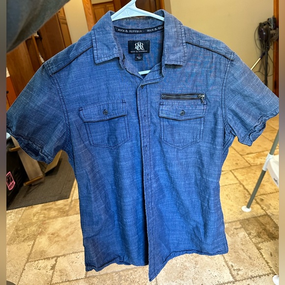 Men’s Rock and Republic Button Down Shirt Small - Picture 1 of 7